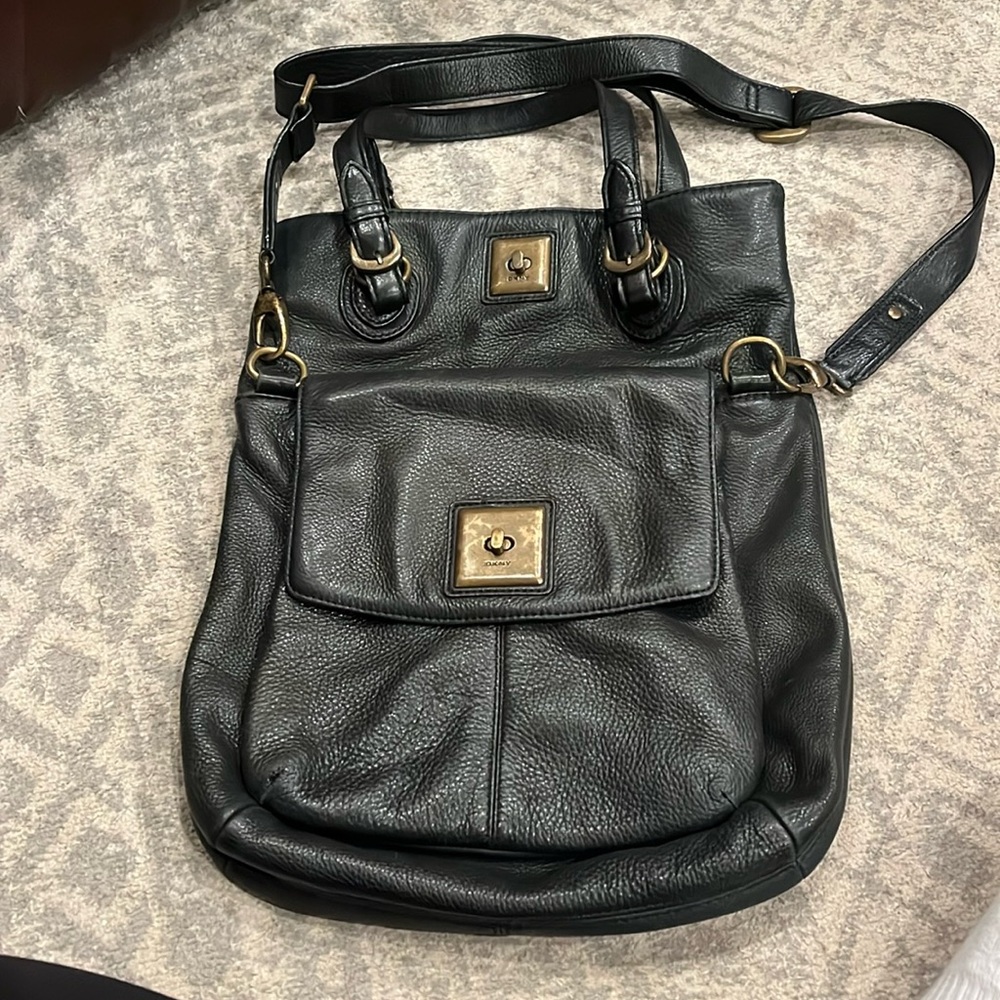 DKNY fold over messenger.